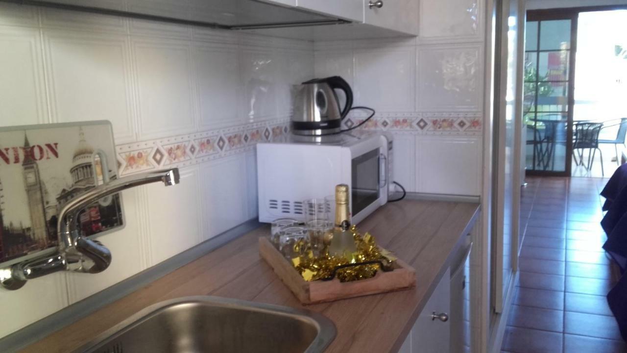 Torres Cristianos Apartment *