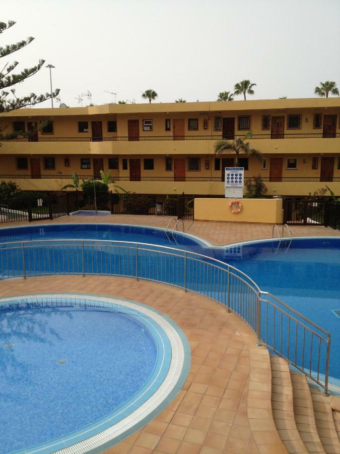 Torres Cristianos Apartment *